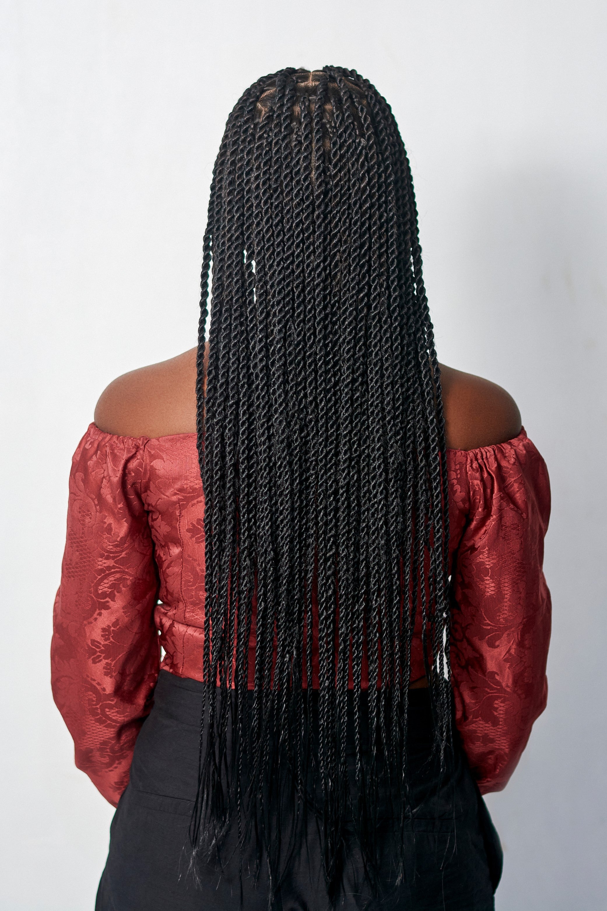 36" Medium Knotless Twist Wig