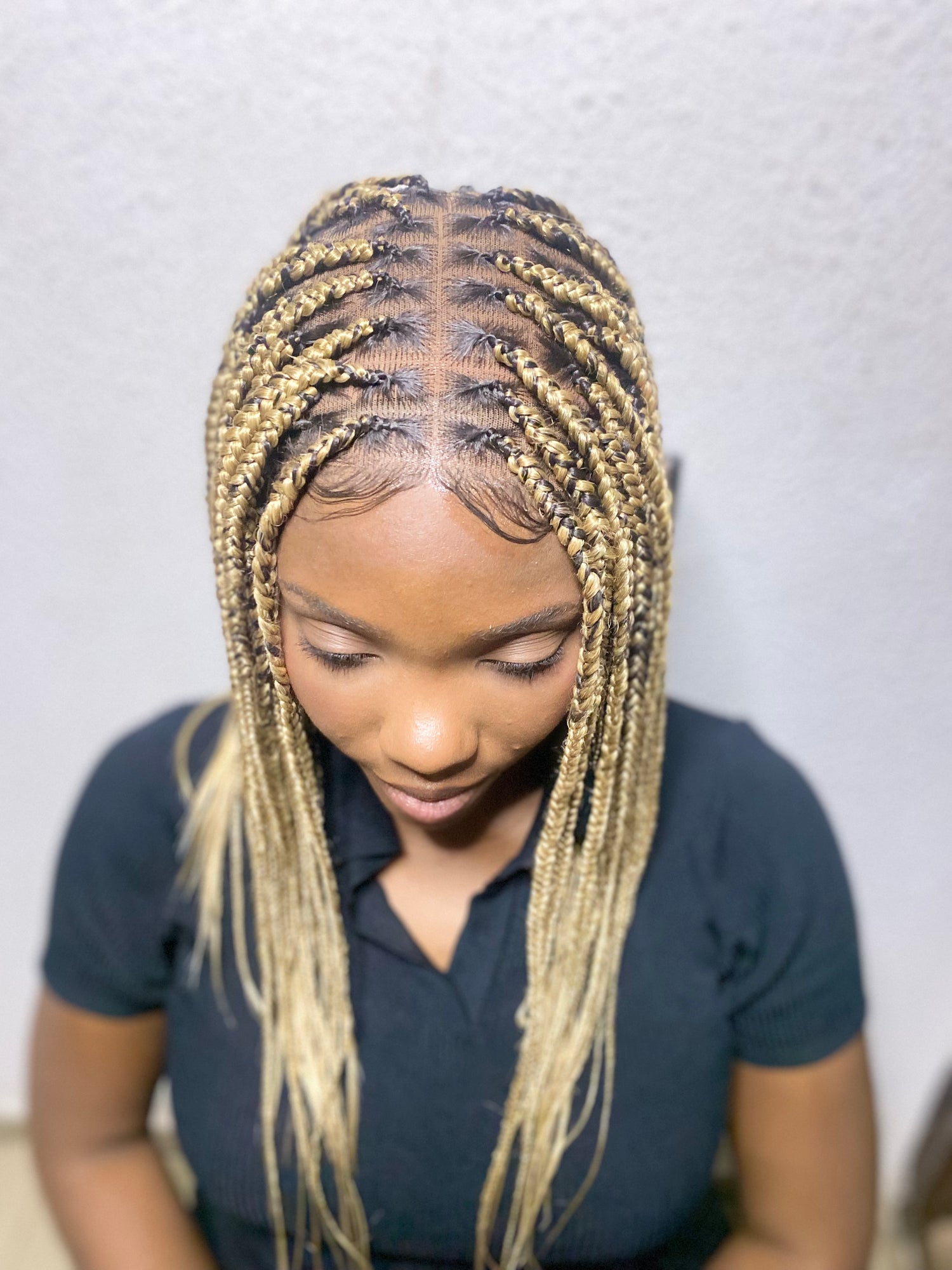 18" Medium Knotless Braid Wig