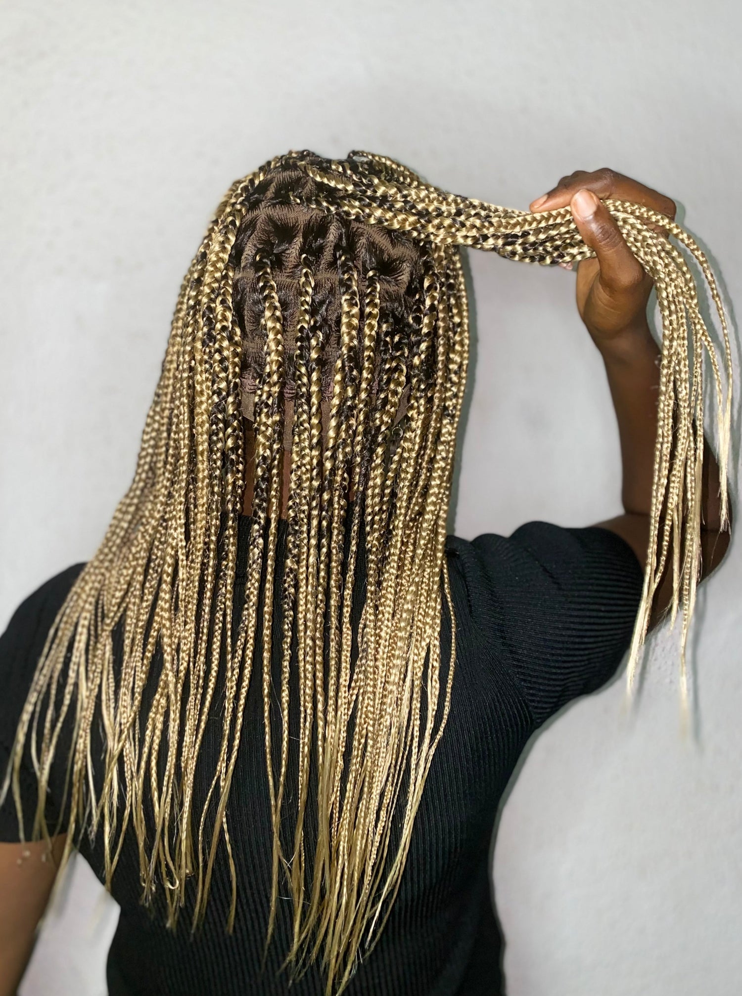 18" Medium Knotless Braid Wig