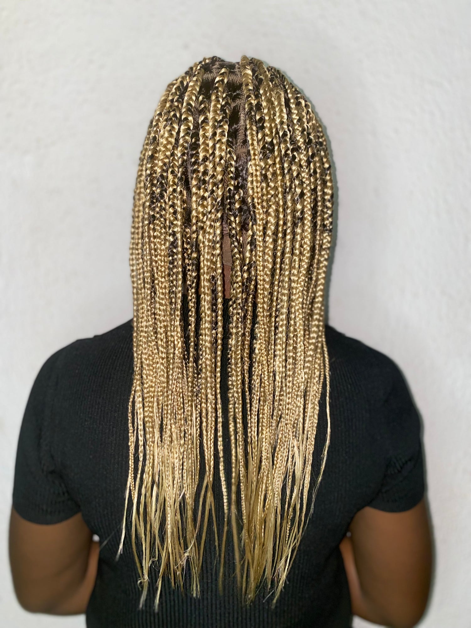 18" Medium Knotless Braid Wig